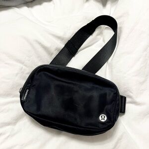 Black Lululemon Belt Bag